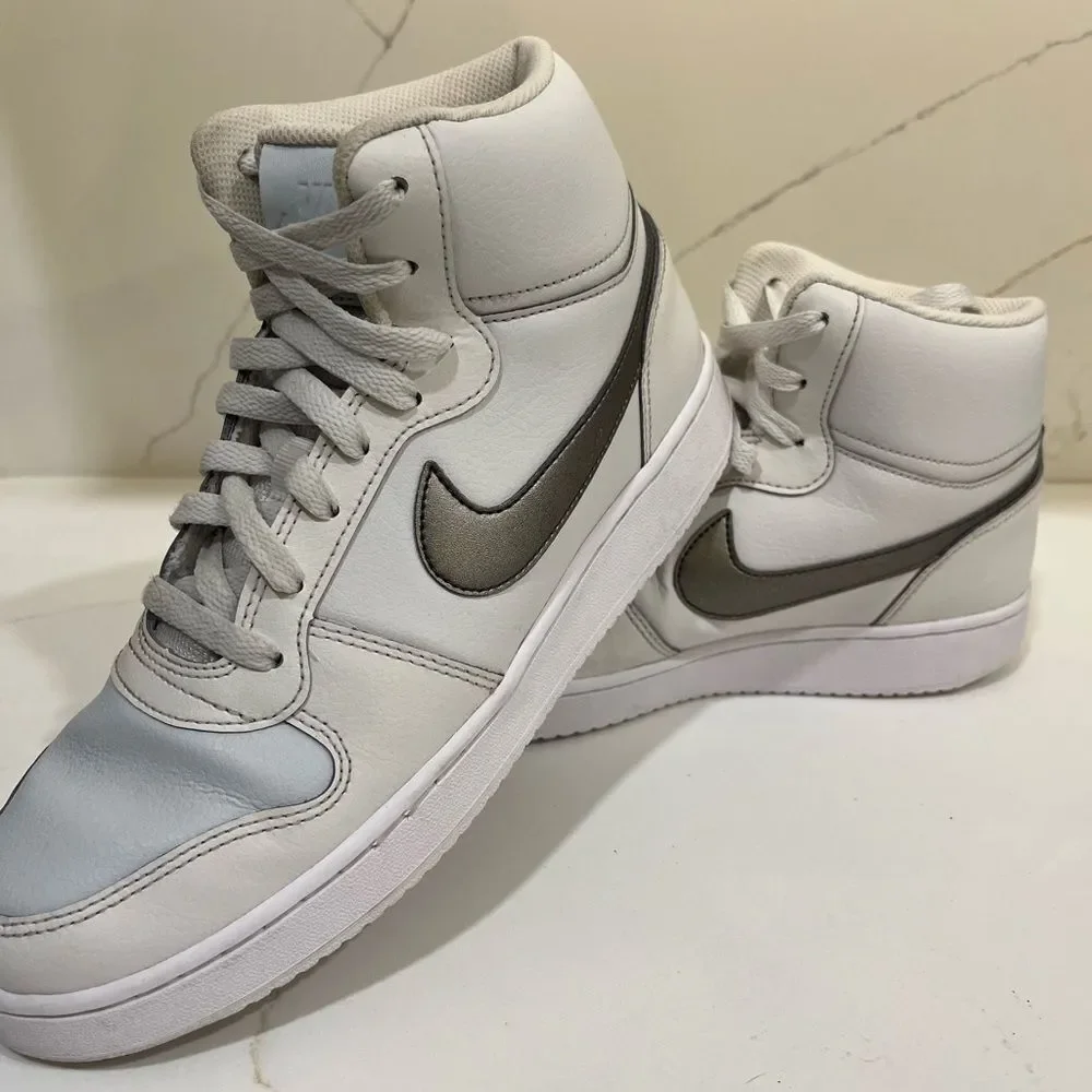 Nike White and Gray Sneakers